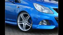 Blauer Power-Bolide