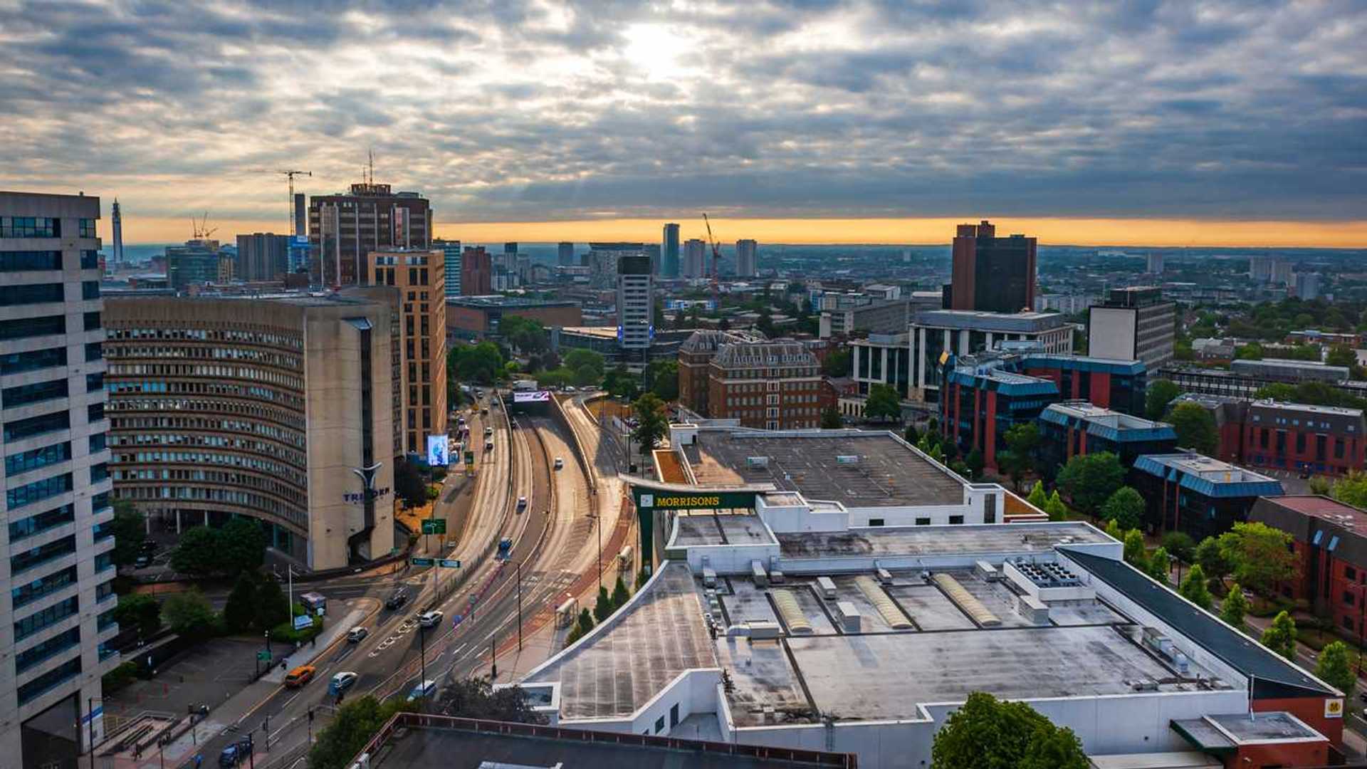 New pollutionbusting clean air zone arrives in Birmingham
