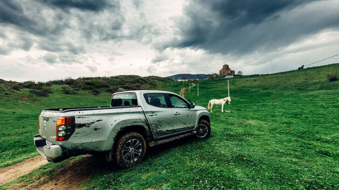 Mitsubishi L200 Georgia
