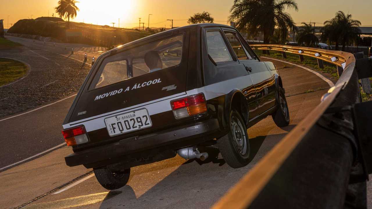 Fiat 147 a álcool - 40 anos