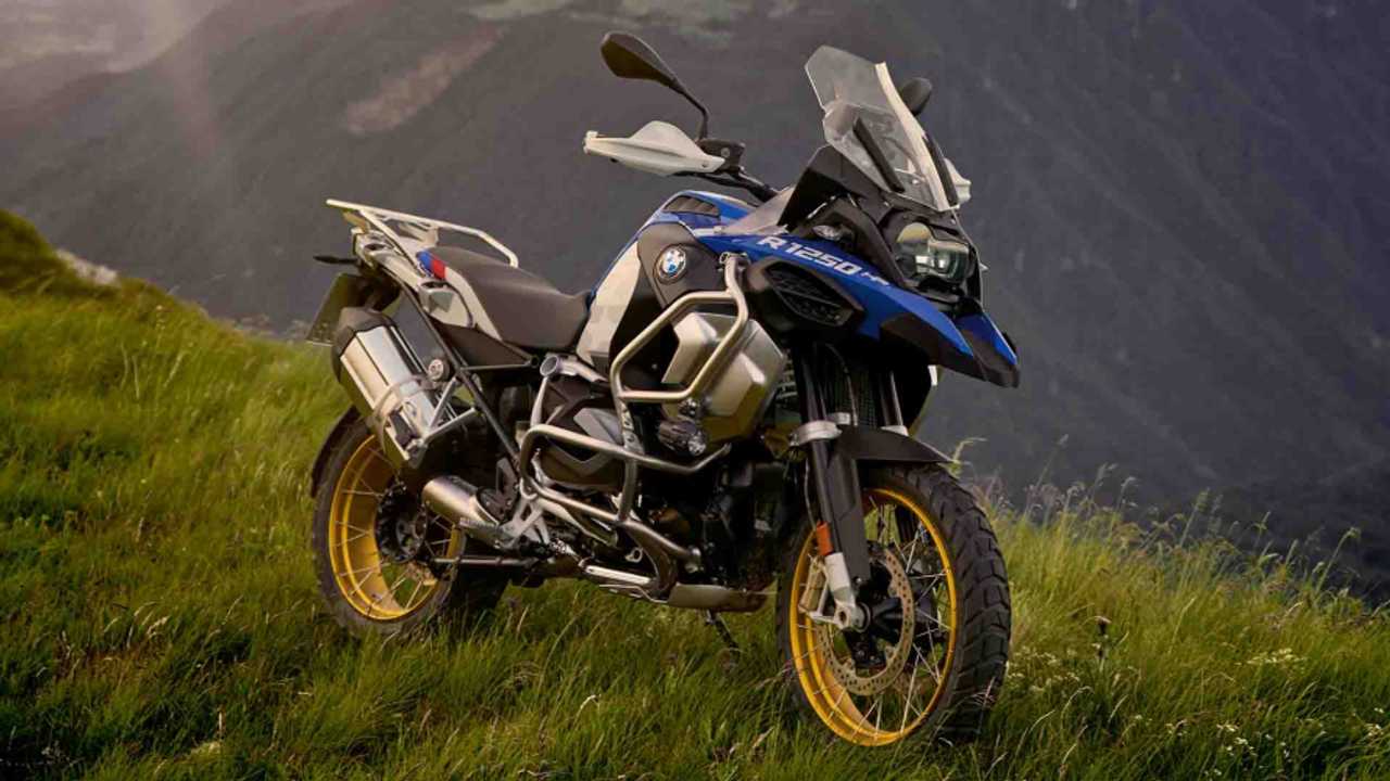 BMW R 1250 GS Adventure: quanto costa, gli allestimenti e gli optional