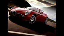 L'Alfa Romeo 8C Competizione su strada...