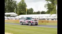 Range Rover Sport SVR, prime immagini