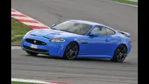 Jaguar, in pista con le R e la XJ Supercharged Supersport