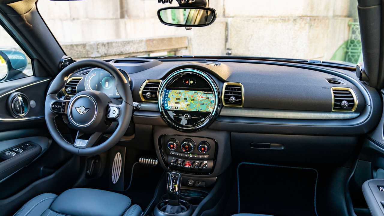 MINI Clubman Untold Edition