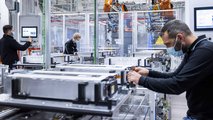L'impianto di produzione di Brema per la Mercedes EQE
