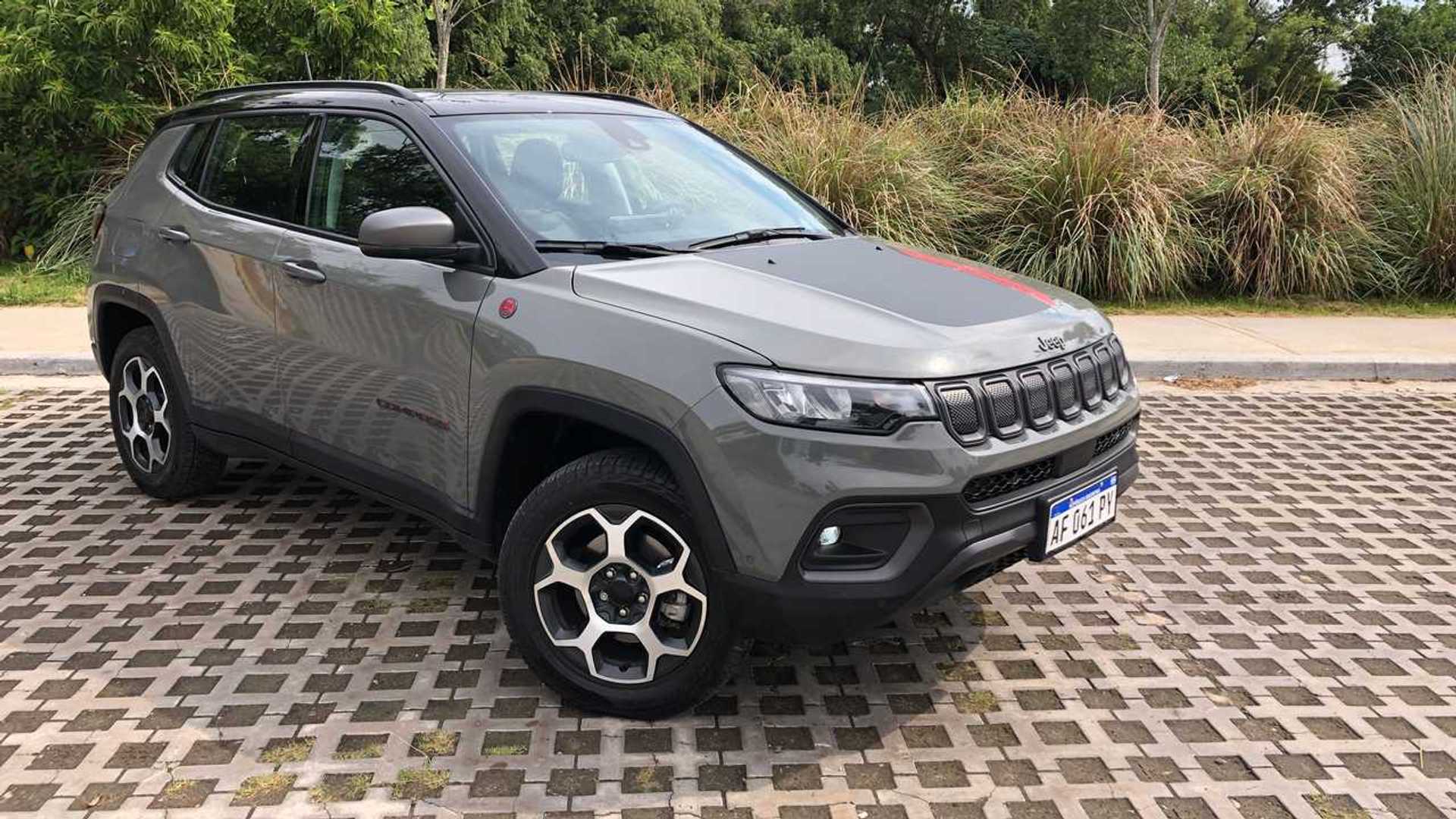 Crítica Jeep Compass TD350 Trailhawk 4x4 (2022)