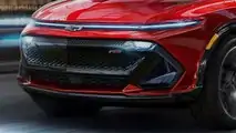 Chevrolet Equinox EV RS: Die Front mit dem RS-Schriftzug