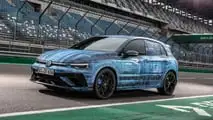 Golf R 2024 covered drive
