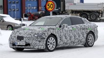 Mercedes C-Klasse EQ als Erlkönig im Schnee
