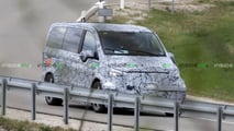 Mercedes V-Klasse mit EQ-Technologie auf Basis von Van.EA als Erlkönig
