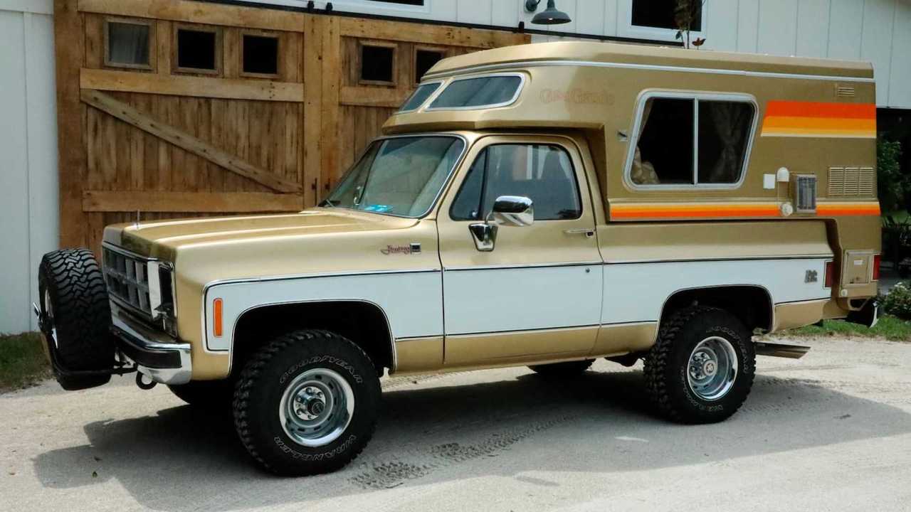 GMC Jimmy Casa Grande Camper 1977 restaurada