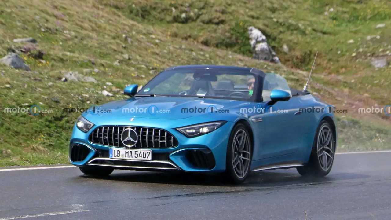 صور تجسسية: مرسيدس أيه أم جي - أس أل 53 الهجينة القابلة للشحن