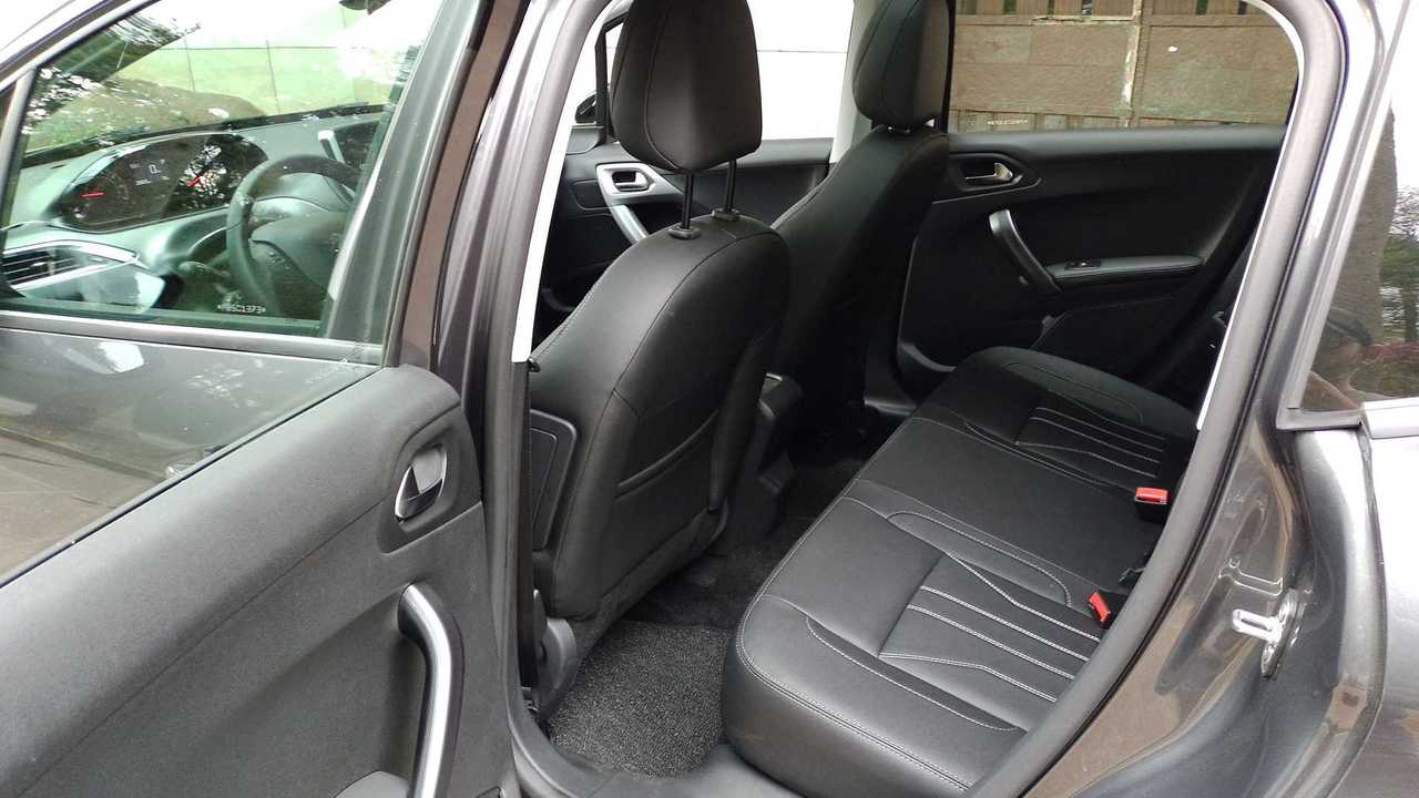 Peugeot 2008 Griffe 1.6T 2023