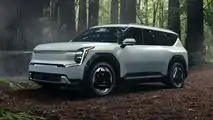 2024 Kia EV9 in US specification exterior front three-quarter view