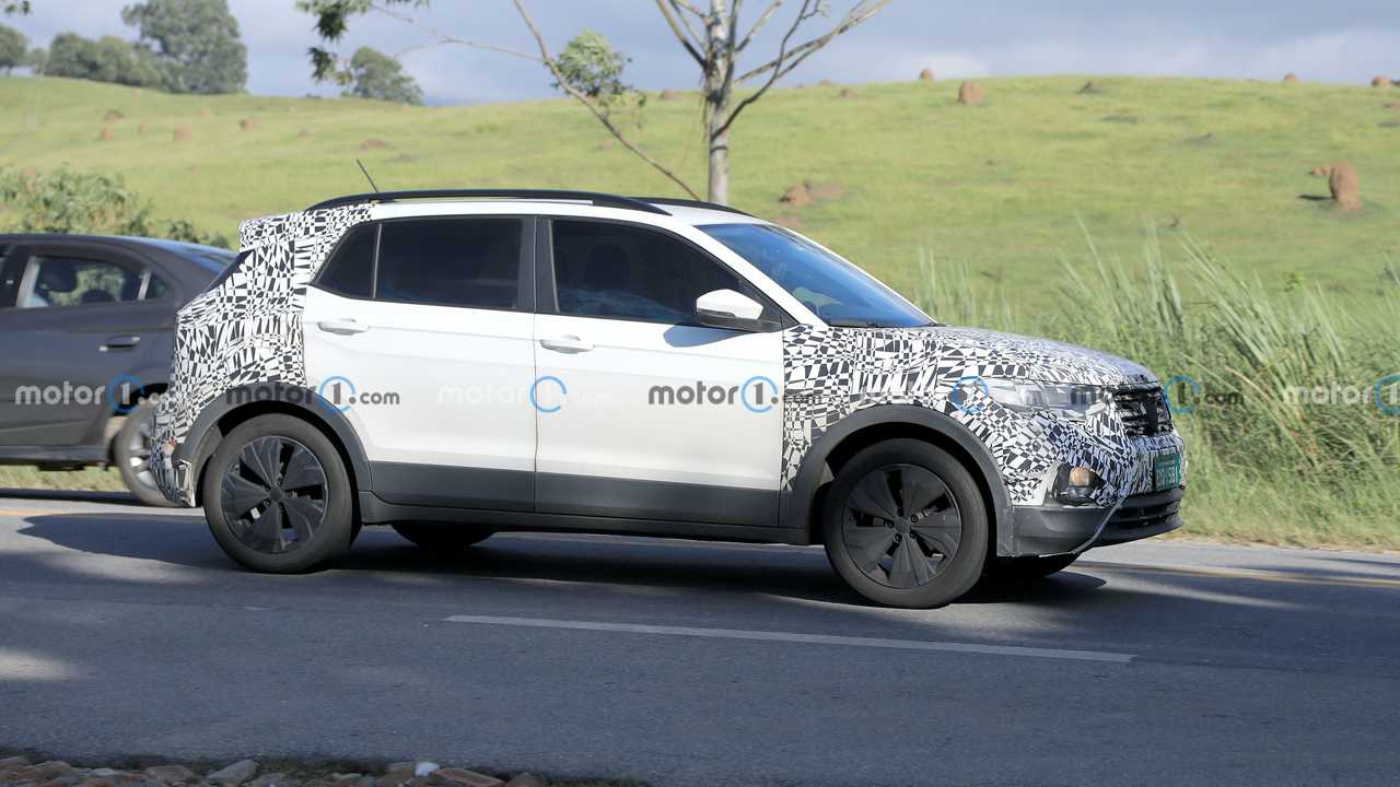 Volkswagen T-Cross makyajlı versiyona ait casus görüntüleri
