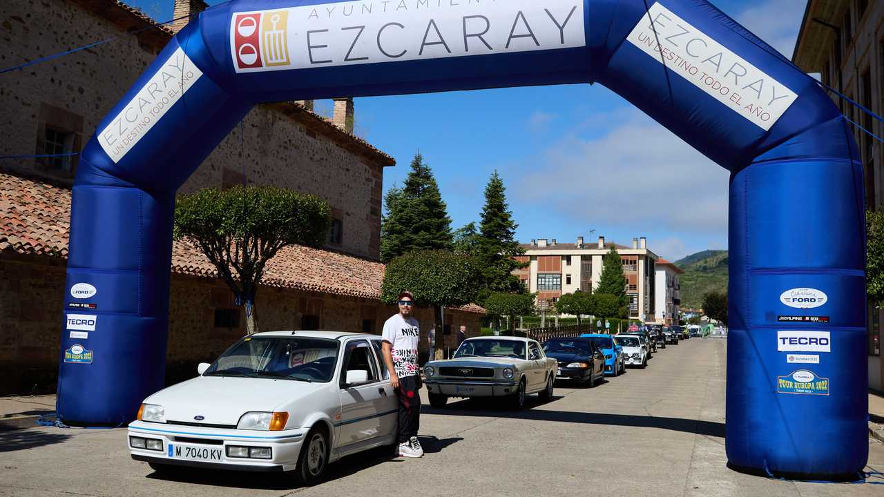 Concentración Ford Ezcaray