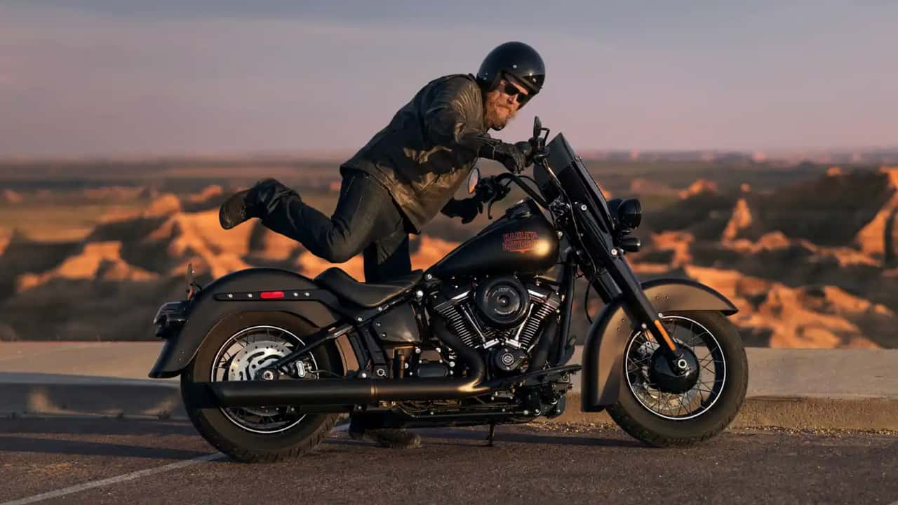 Harley-Davidson Deadwood Motorcycle