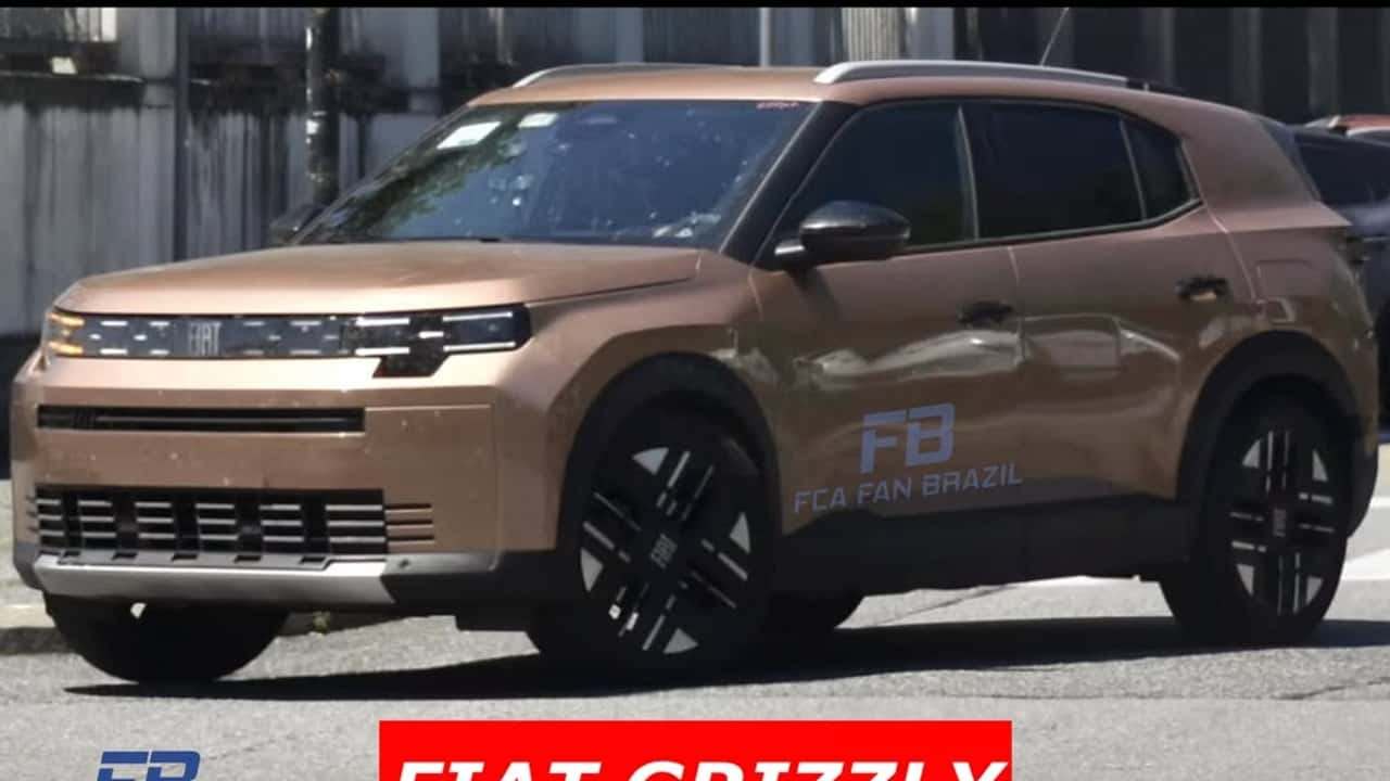 Novo Fiat de 7 lugares derivado do Fastback é flagrado sem camuflagens