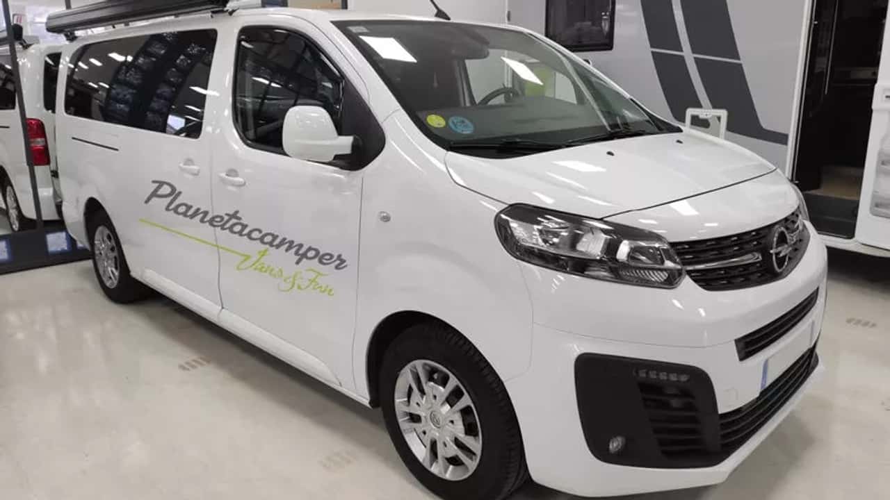 Llegan la primavera y las camper asequibles: esta Zafira está a tiro