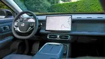 Leapmotor B10 EV Hybrid (2026) Roadtrip