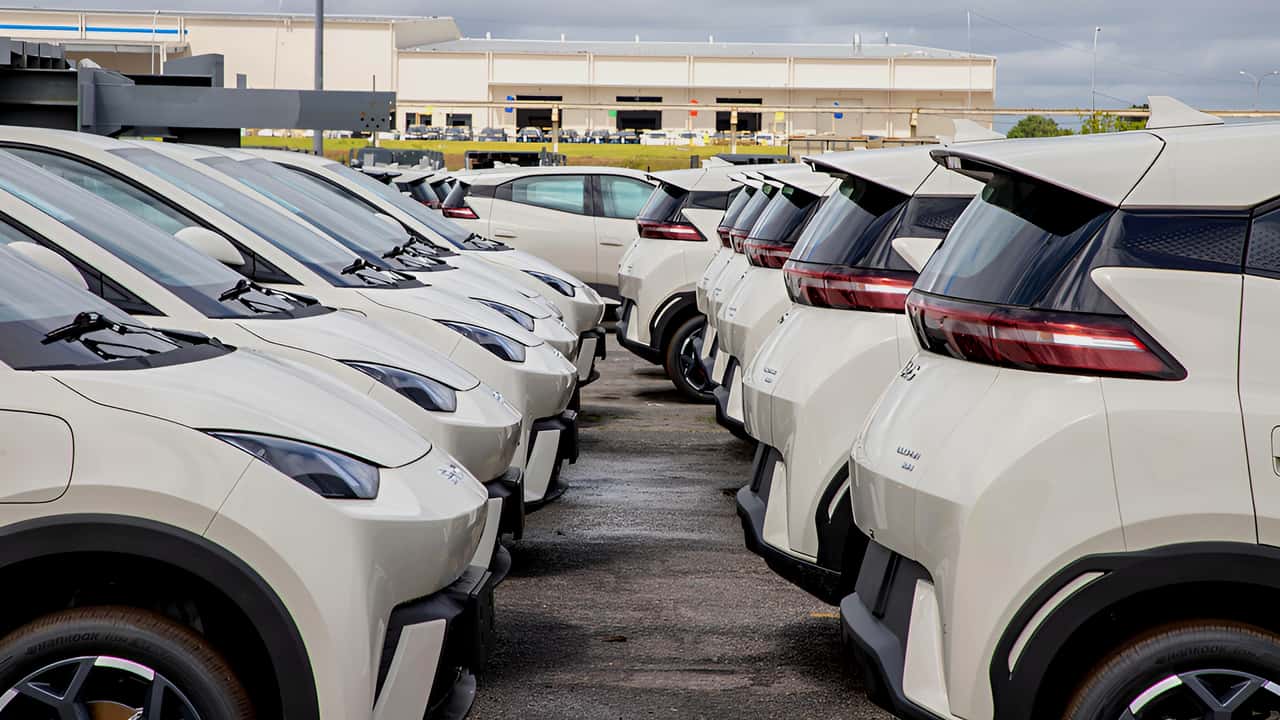 Carros elétricos ficam mais caros na China, mas Brasil vive fase oposta
