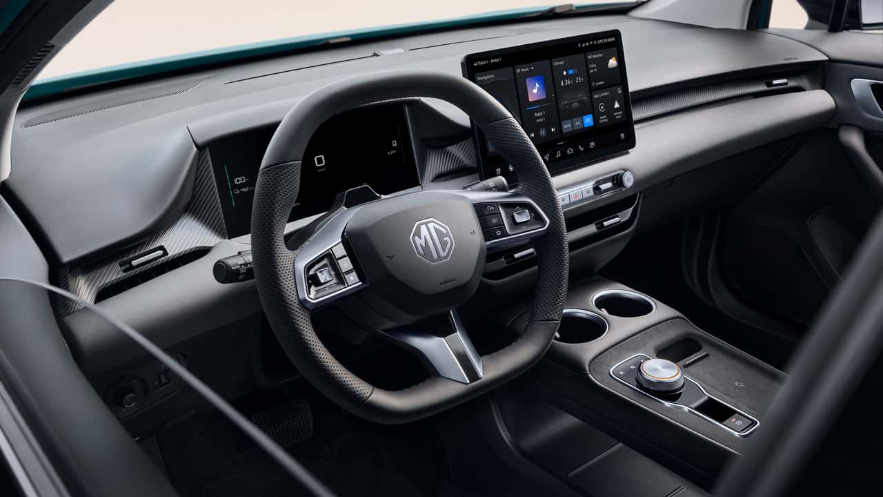 MG4 evolui na Europa com melhorias na cabine; Brasil ainda não recebeu