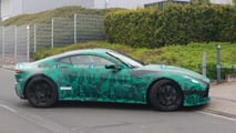 Aston Martin Vantage Casus Fotoğrafları