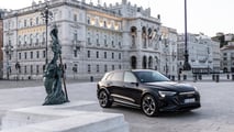 Foto - Audi SQ8 E-tron, la prova