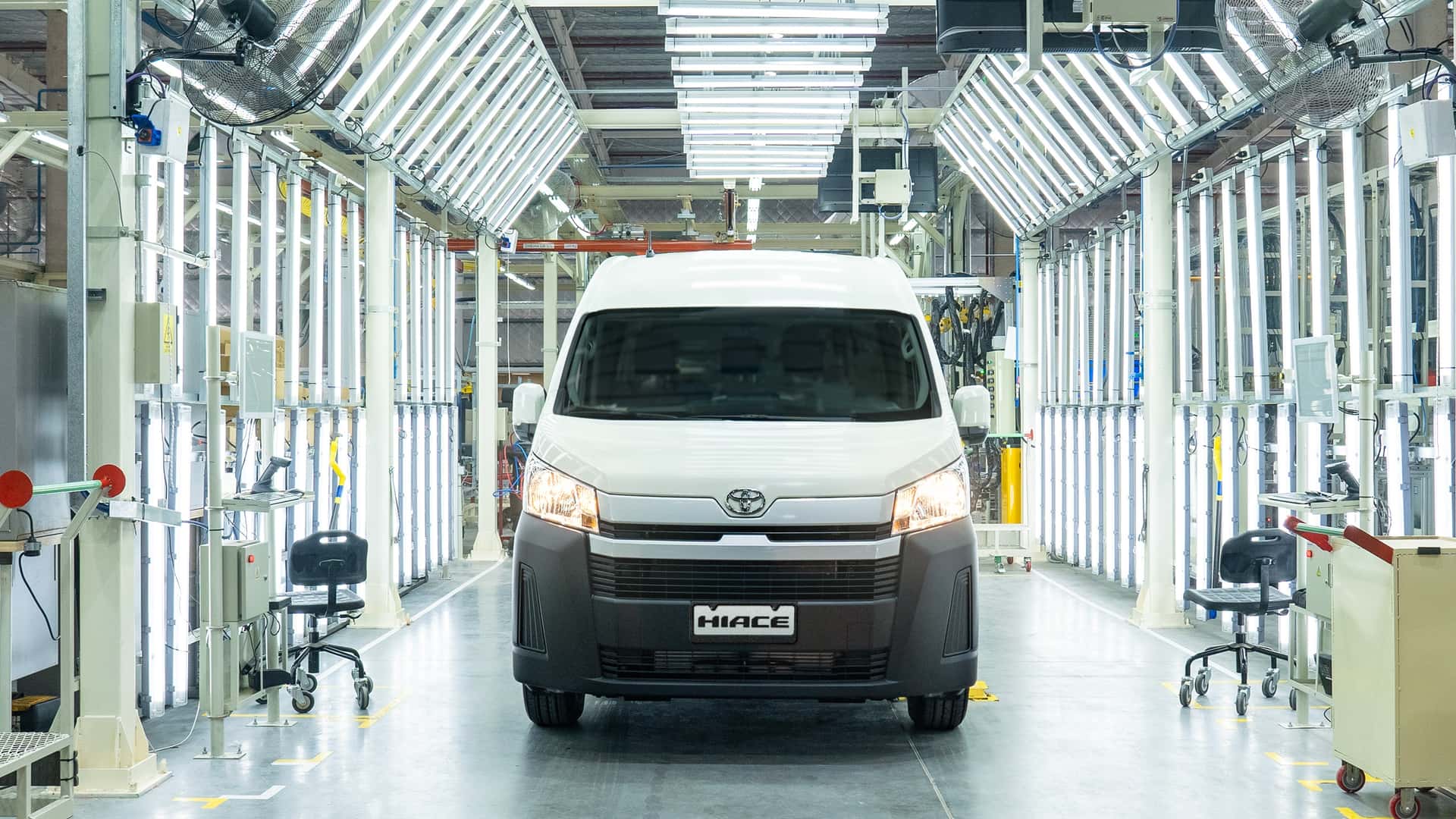 Rival da Ducato, Toyota Hiace começa a ser montada na Argentina