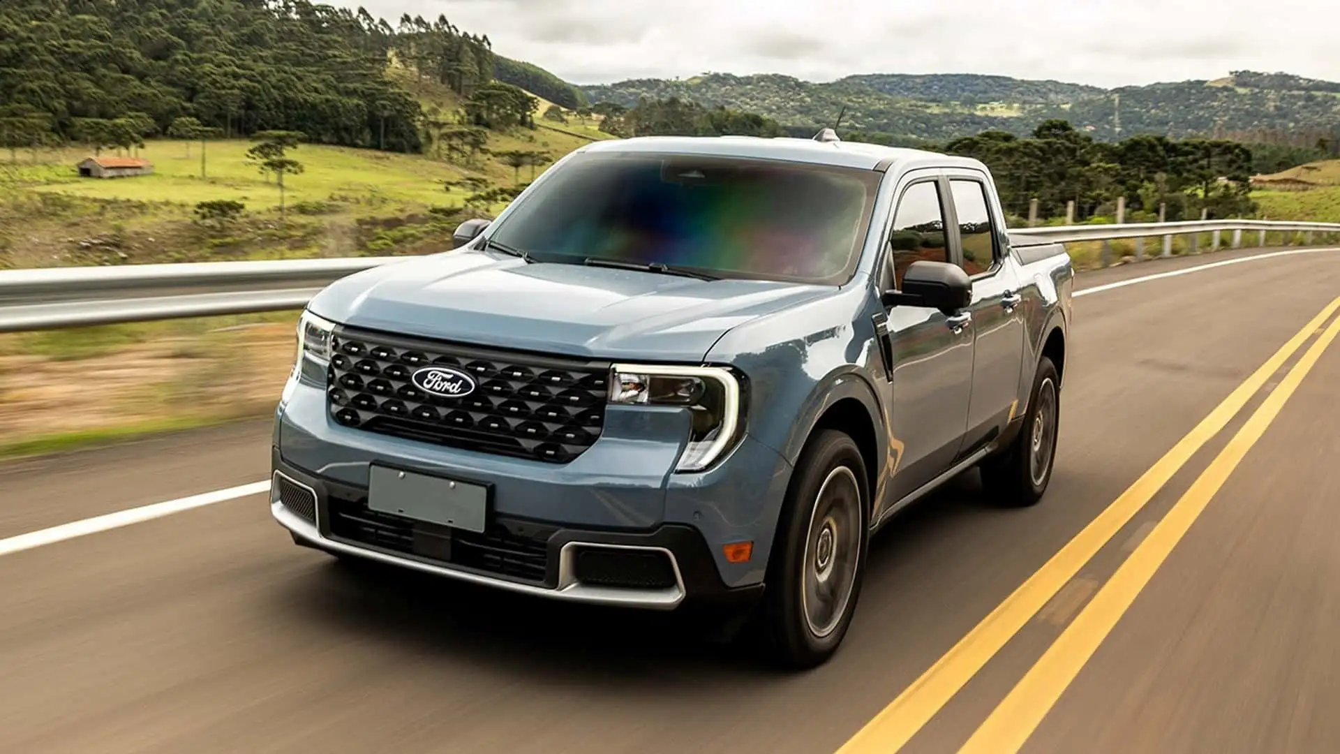 Ford Maverick Lariat chega ao Brasil por R$ 209.900