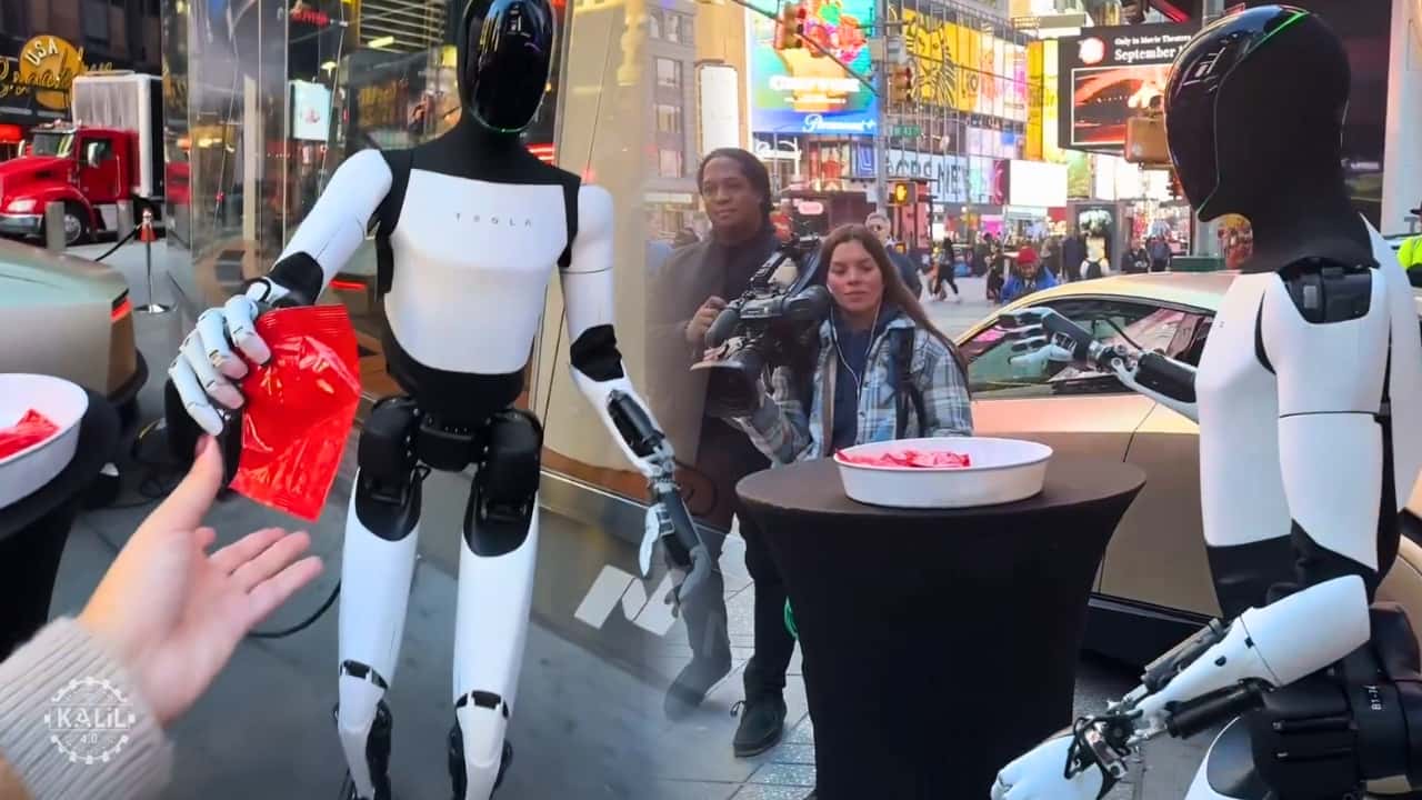 tesla optimus times square dolcetto scherzetto