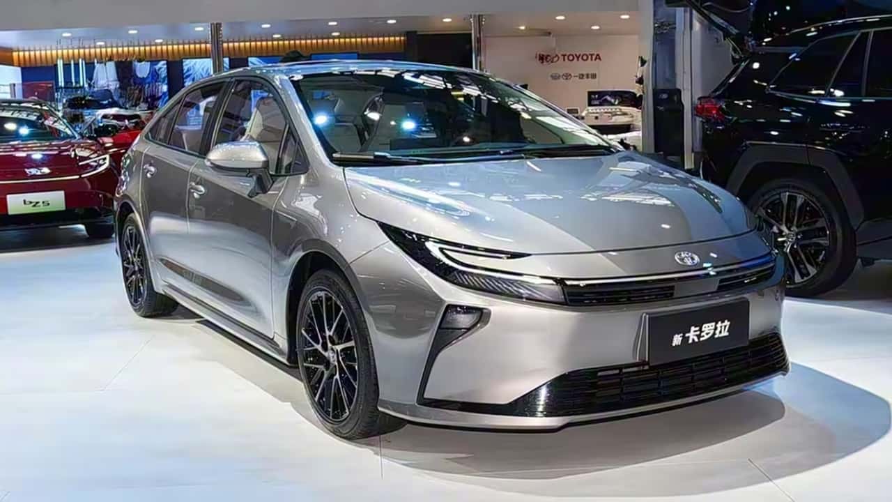 Novo Toyota Corolla 2026 estreia com cara de Prius e híbrido mais potente