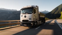 Camion Mercedes GenH2 : essais estivaux dans les Alpes suisses