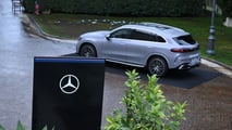 Mercedes celebra 140 anni a Roma con una parata