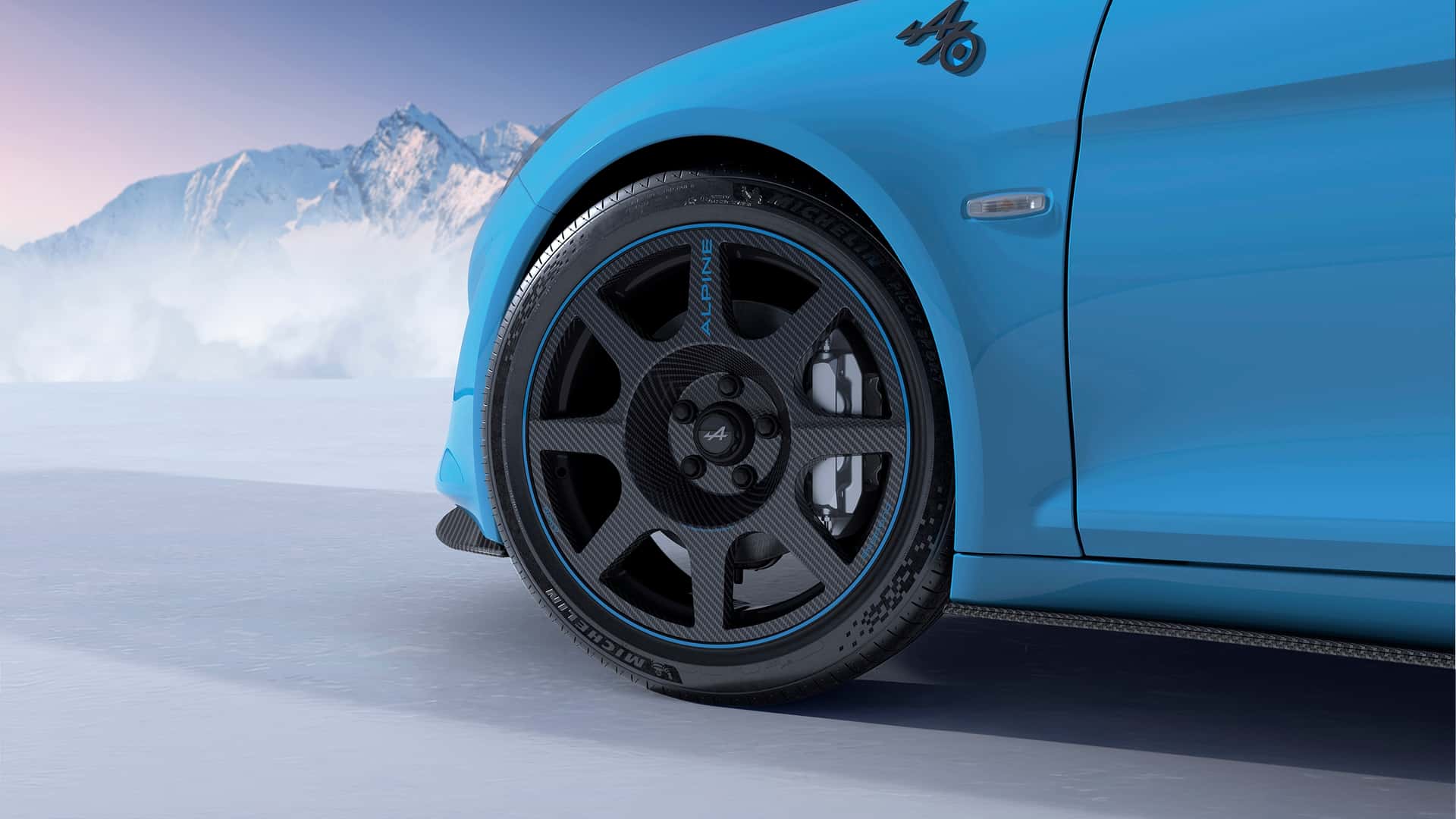 https://cdn.motor1.com/images/mgl/E6p1qv/s1/alpine-a110-r-70.jpg