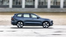 Volvo XC90 vs EX90 (2025): ibrido plug-in vs elettrico