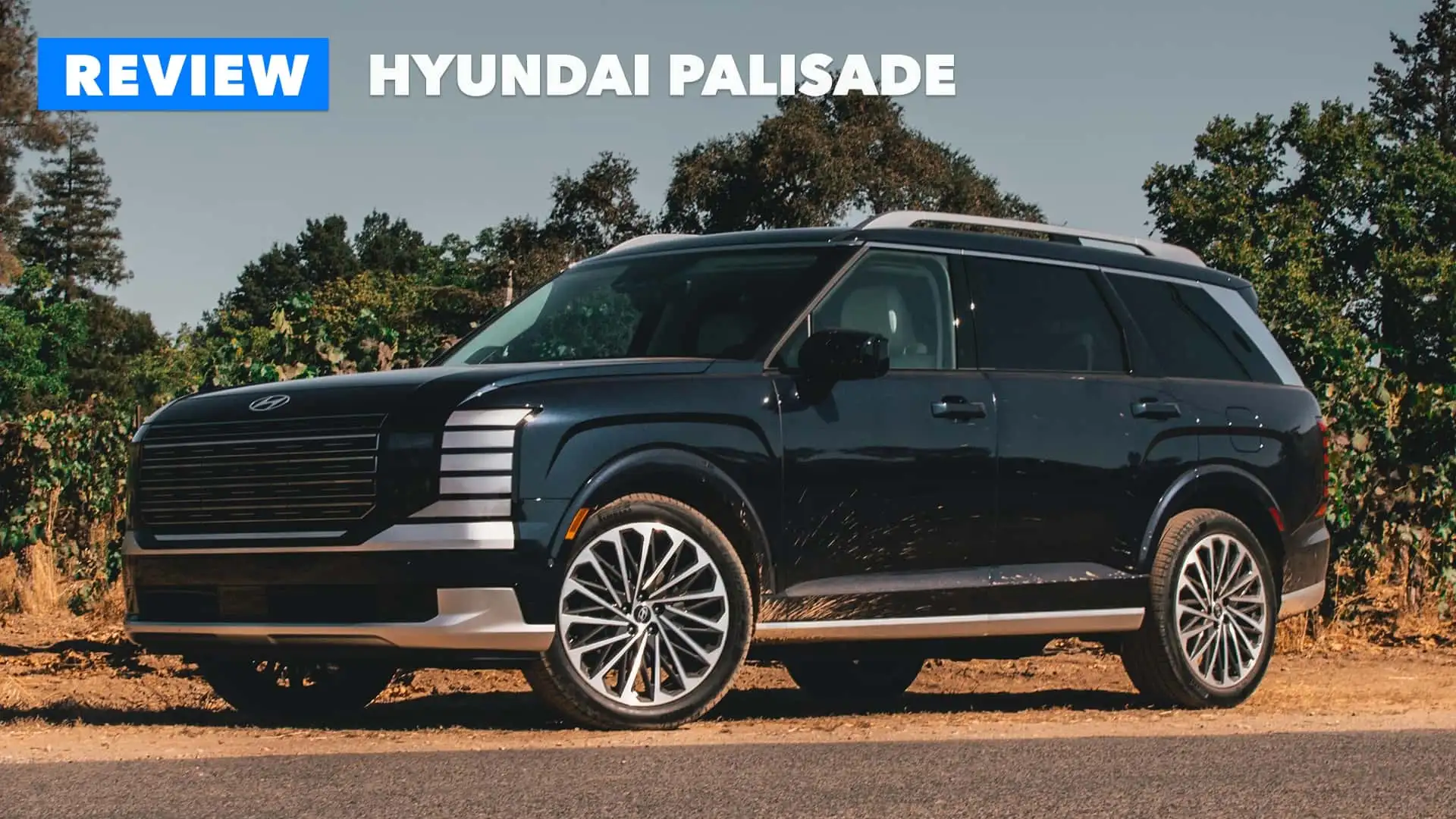 https://cdn.motor1.com/images/mgl/E6pM0B/s1/2026-hyundai-palisade-review.webp