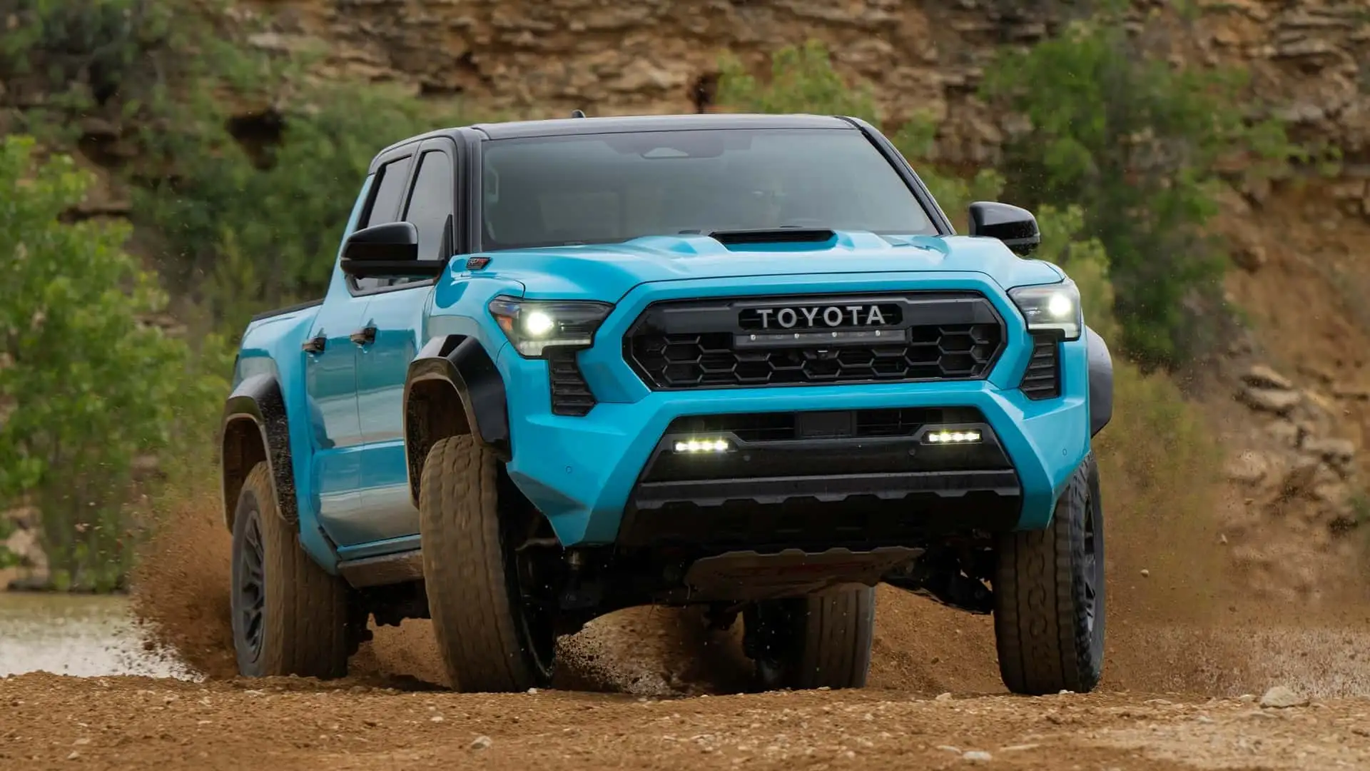 https://cdn.motor1.com/images/mgl/E6pVzN/s1/toyota-tacoma-trd-pro-wave-maker-blue.webp