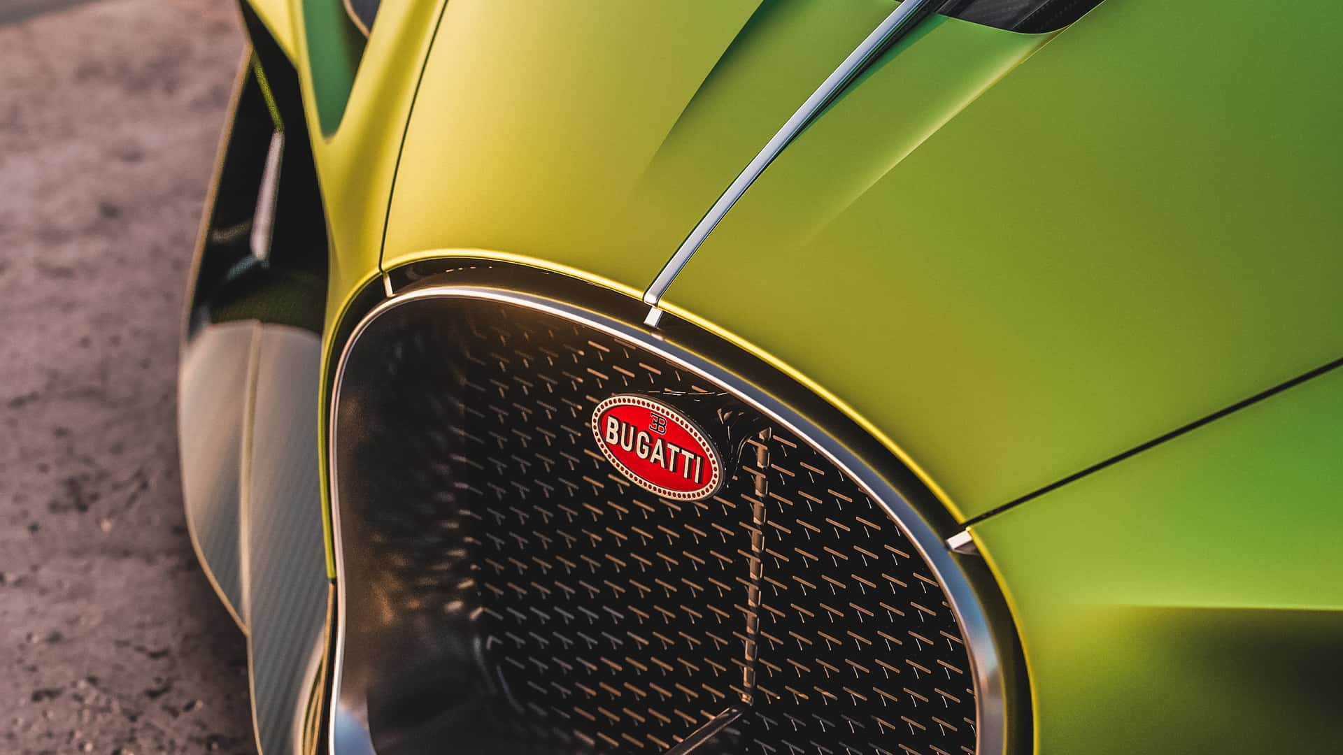 https://cdn.motor1.com/images/mgl/E6pjvR/s1/bugatti-brouillard.jpg