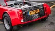 Mini pick-up modificado con Ford V8
