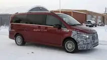 Makyajlı Mercedes-Benz EQV Casus Fotoğrafları