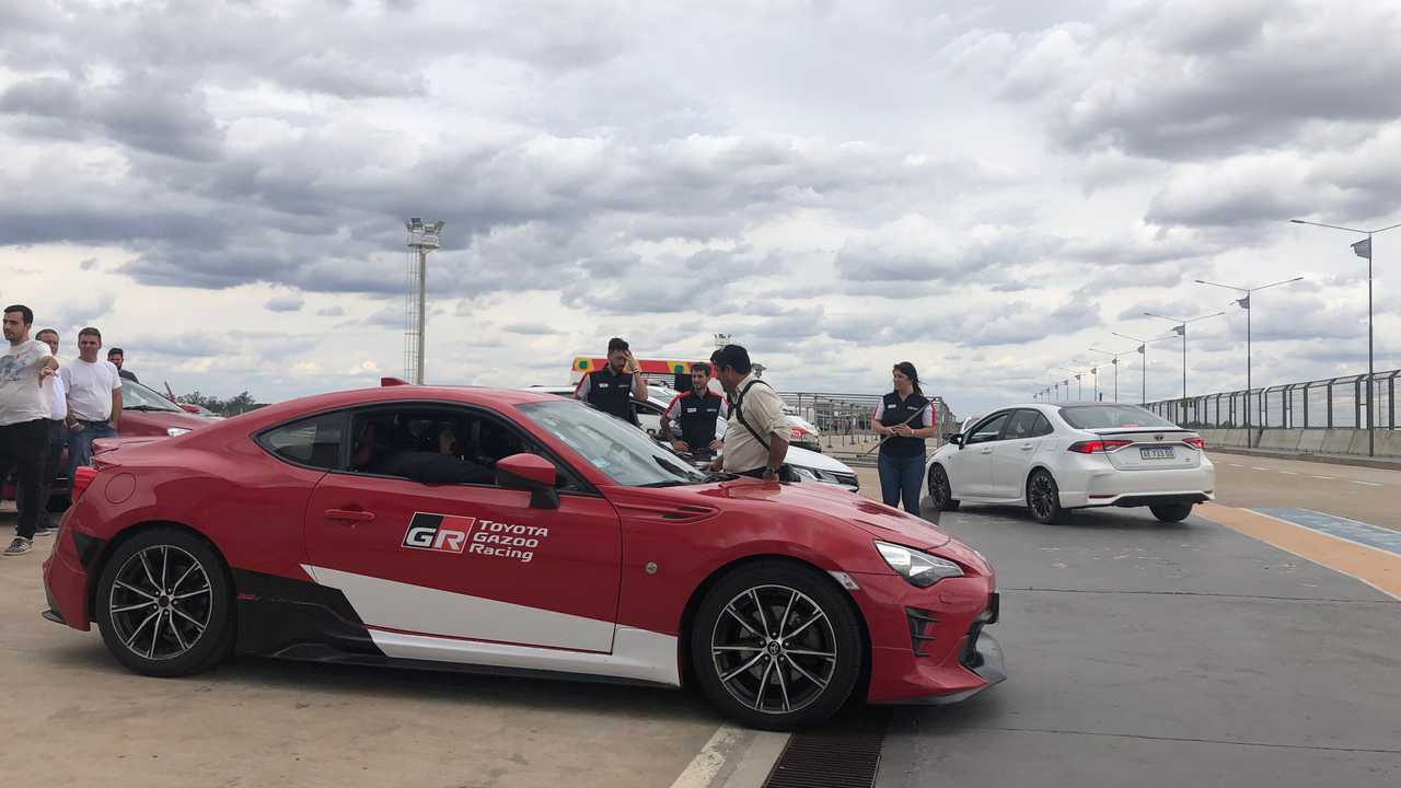 CLINICA-TOYOTA-GR17