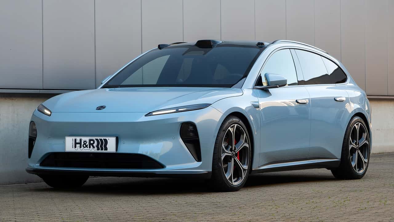 NIO ET5 Touring mit H&R-Tieferlegungsfedern