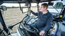 New Holland T5 Dual Command: La nuova generazione di trattori MY 2025