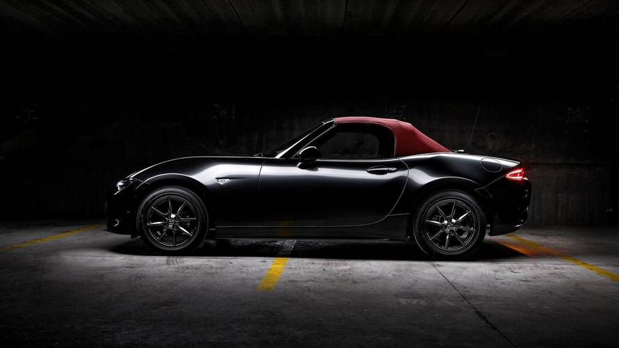 Mazda MX-5 Cherry Top