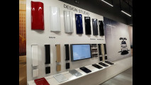 Tesla, flagship store Milano