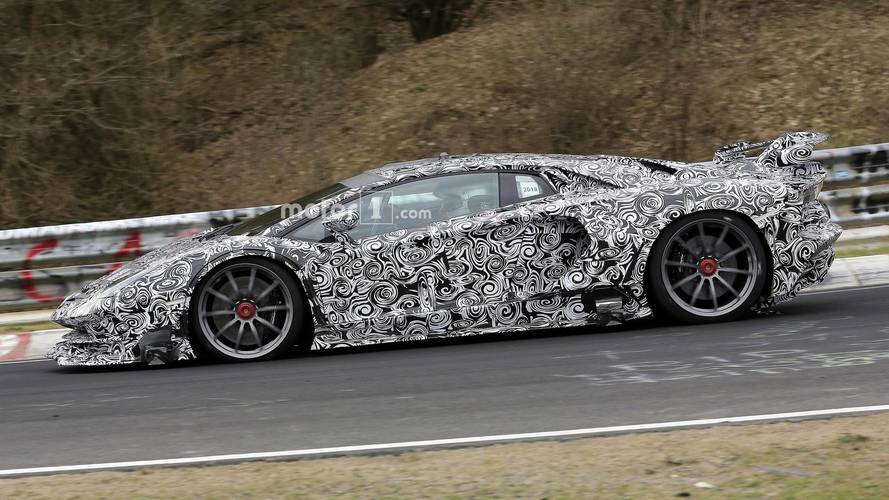 2019 Lamborghini Aventador SV Jota yeni casus fotoğraf