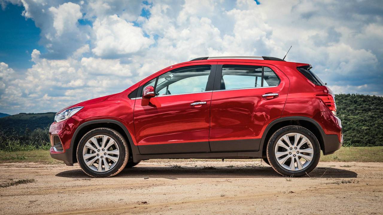 Comparativo Creta Sport X Tracker Turbo Utilitários e esportivos?