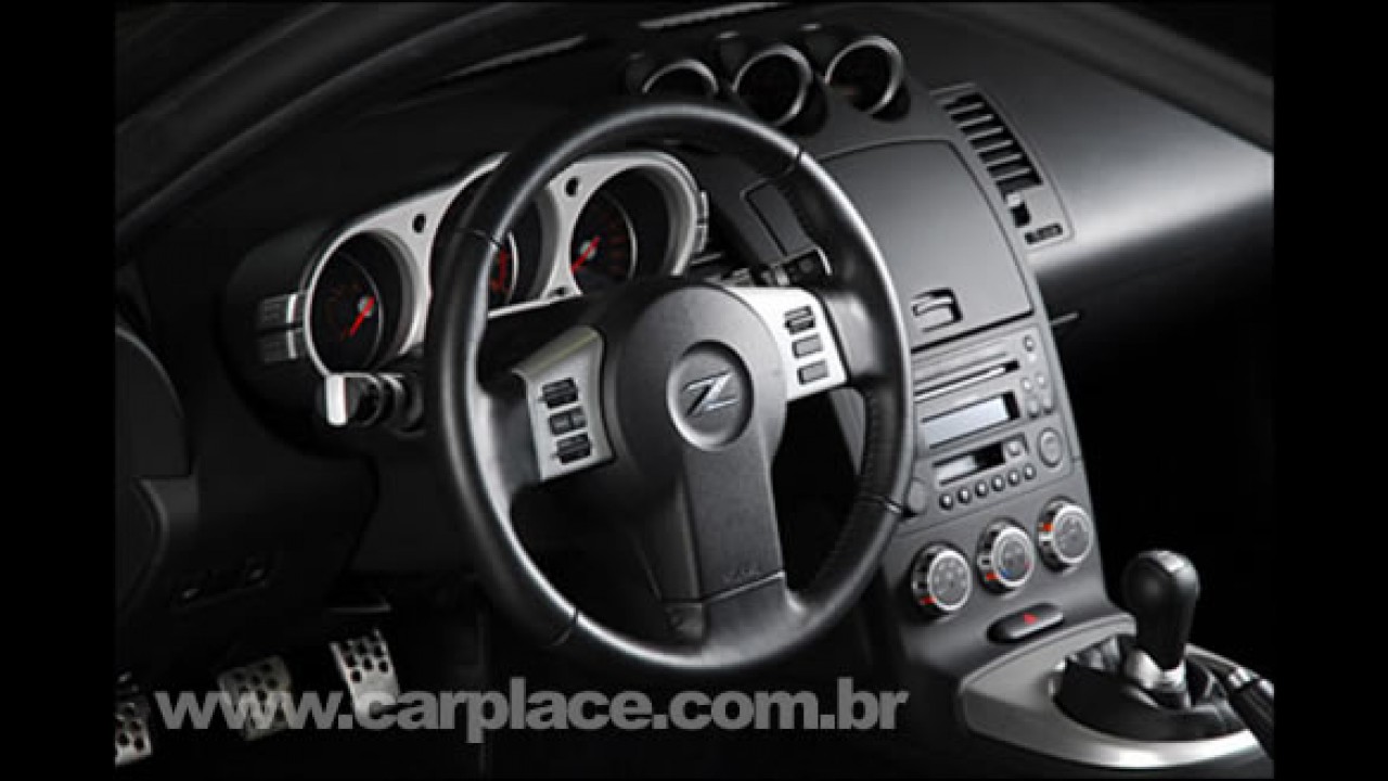 Coupé esportivo Nissan 350Z 2008 chega ao mercado com motor V6 mais potente